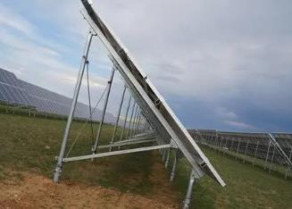 光伏支架多少米安装一个